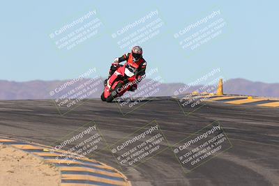 media/Jan-10-2025-CVMA Friday Practice (Fri) [[489e0da257]]/Group 4 and Trackday/Session 3 (Turns 9 and 10)/